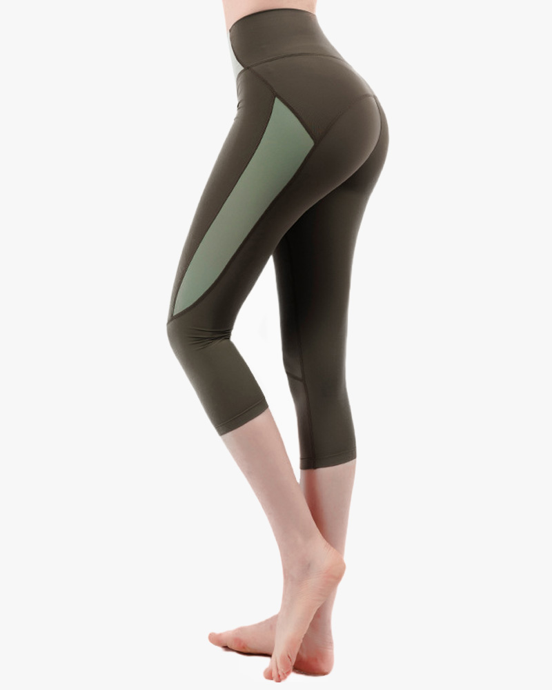 Color block capri yoga pants