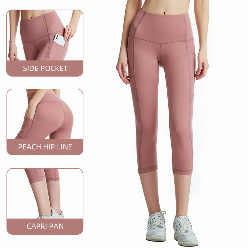 Women's capri pants with pocket