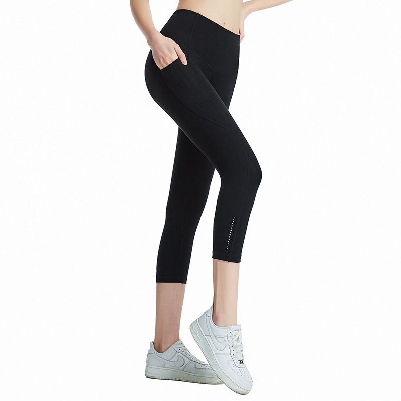 Women's capri pants with pocket