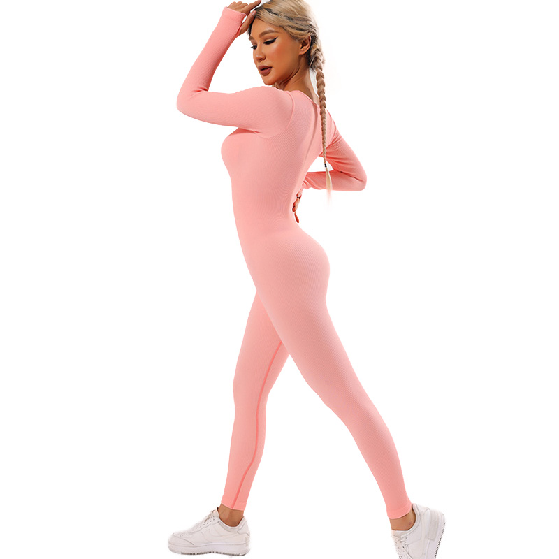 long sleeve low-cut workout outfit long sleeve low-cut workout outfit